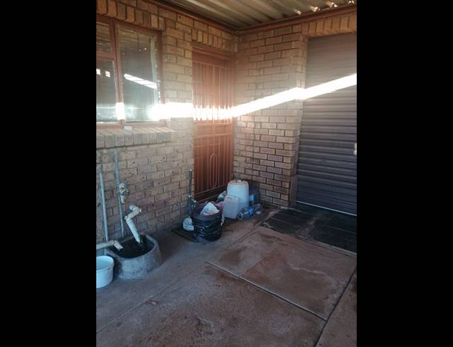 4 BEDROOM FREEHOLD FOR SALE IN SOSHANGUVE L